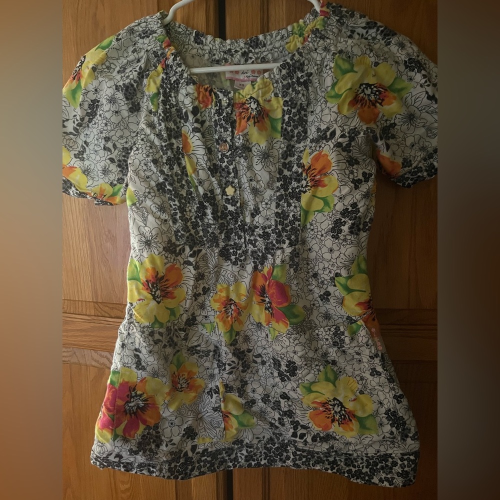 scrub top size xs